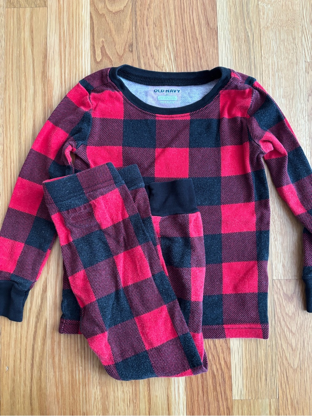 3T Old Navy Red and Black Plaid Pajama Set